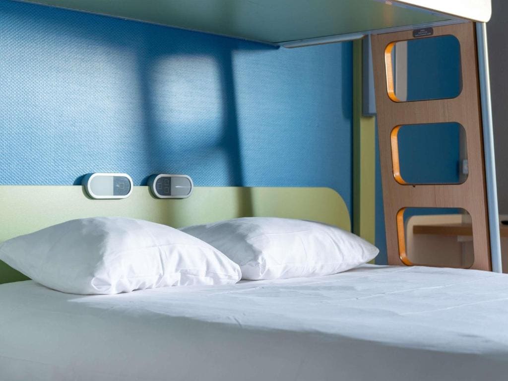 Triple Room with One Double Bed and One Bunk Bed room - Image 3