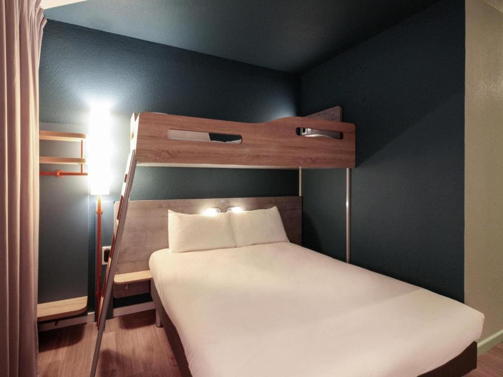 Triple Room with Double Bed and Bunk Bed room - Image 1
