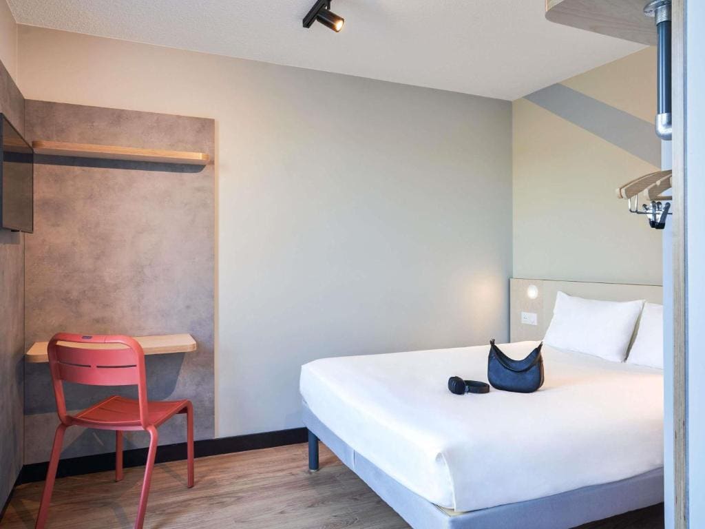 Double Room with Terrace room - Image 2