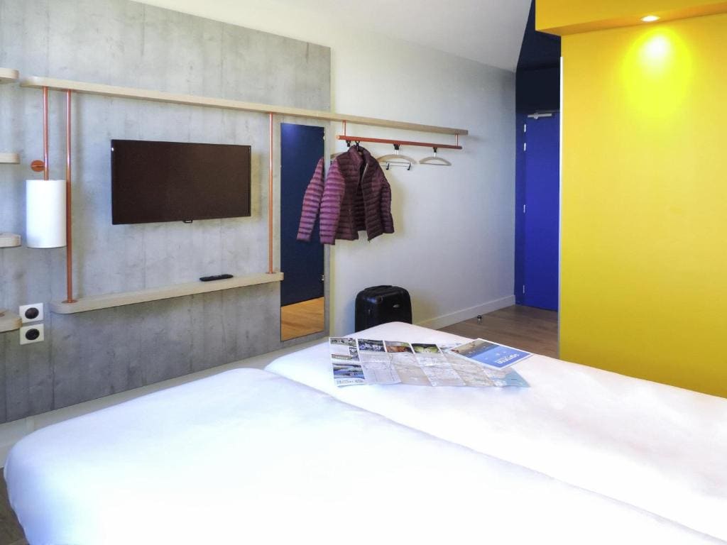 Classic Twin Room room - Image 2