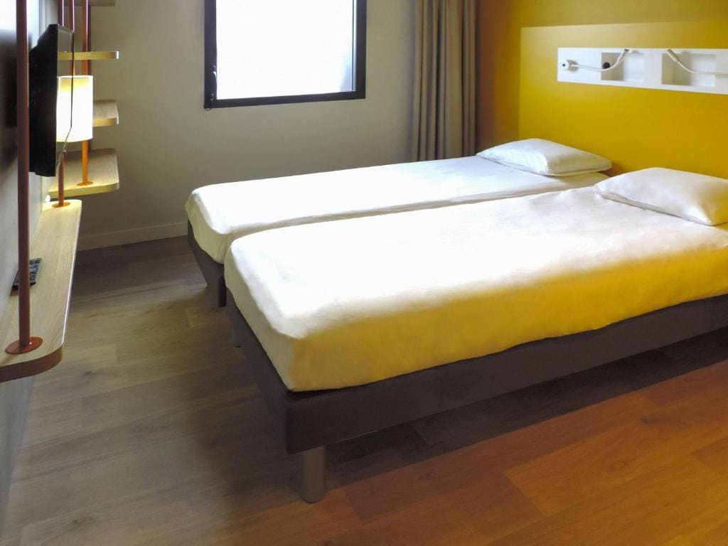 Classic Twin Room room - Image 1