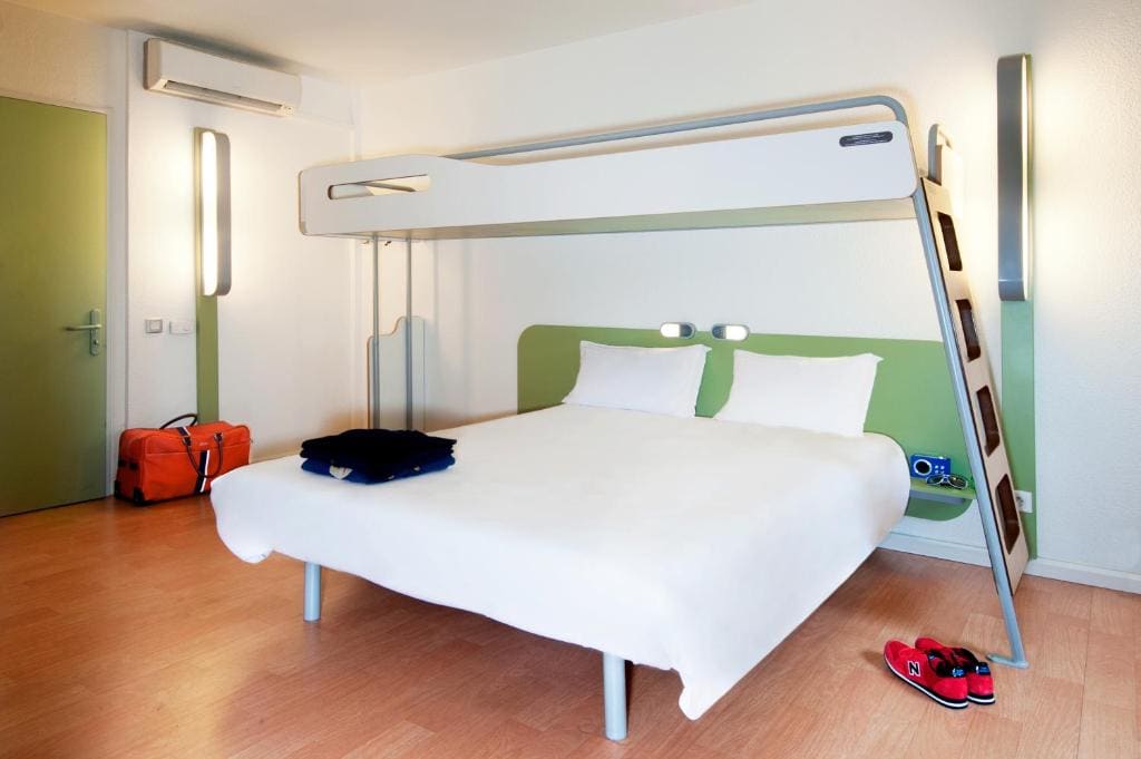 Triple Room with Bunk Bed room - Image 1