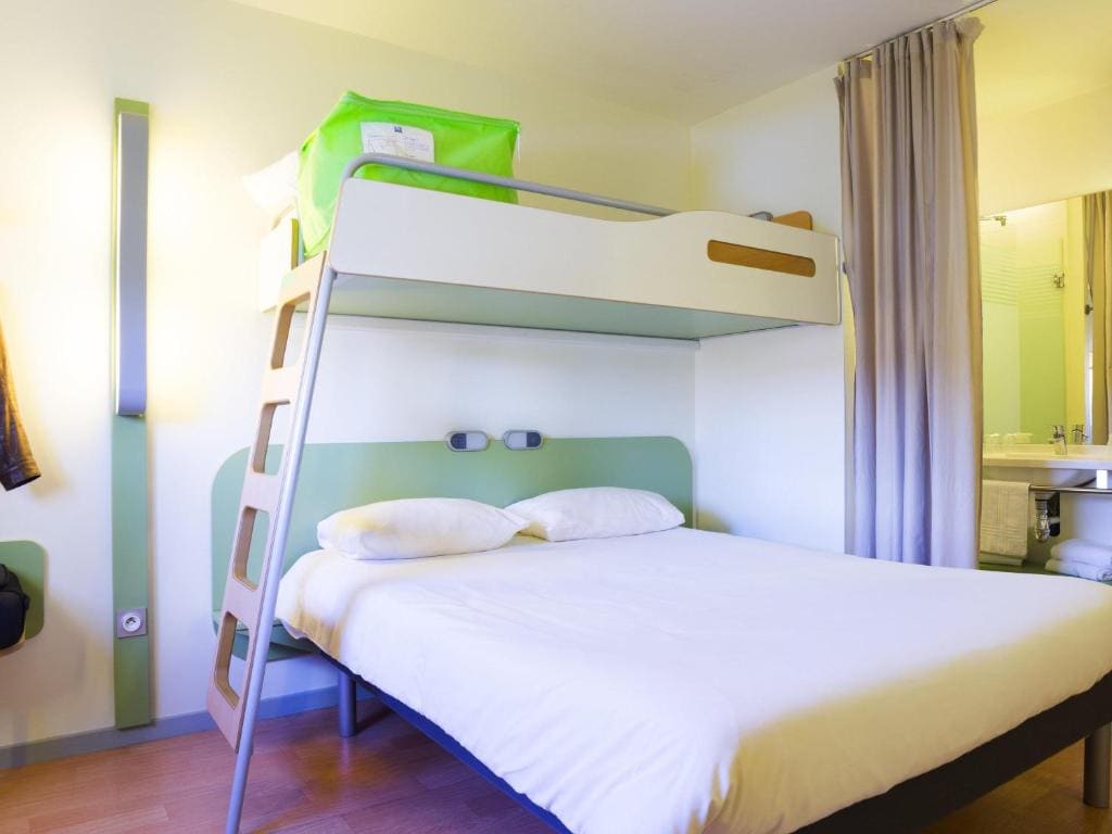 Standard Room room - Image 3