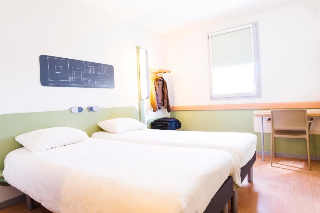 Twin Room room - Image 1