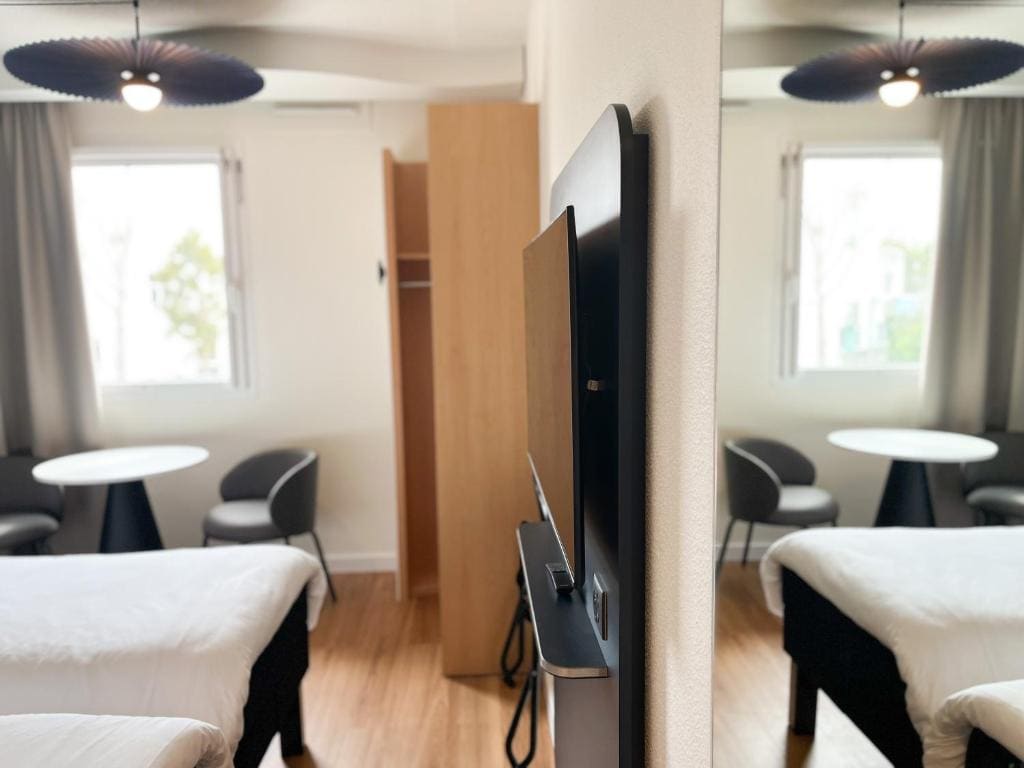 Standard Twin Room room - Image 2