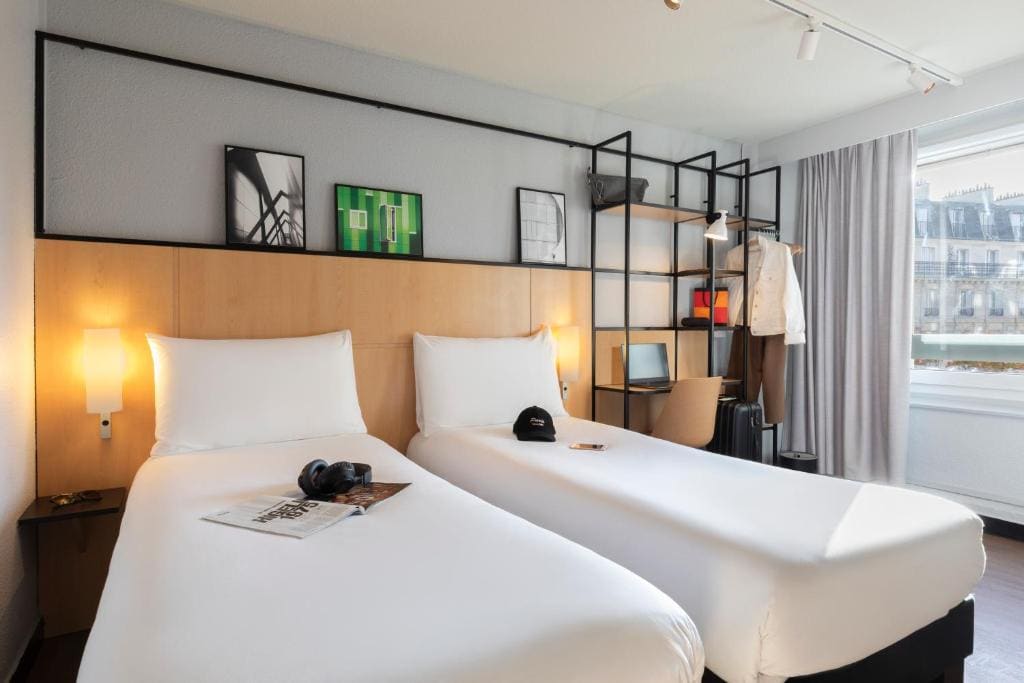 Standard Twin Room room - Image 2
