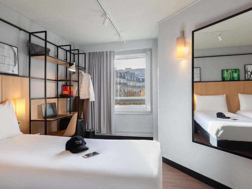 Standard Twin Room room - Image 3
