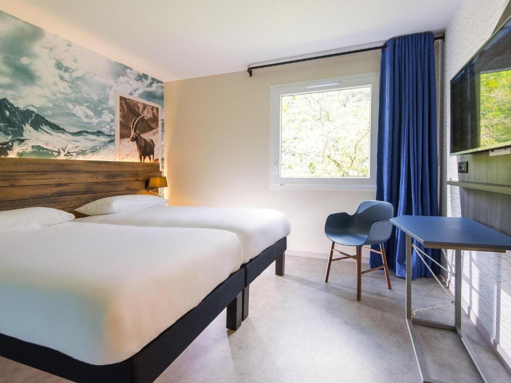 Standard Twin Room room - Image 3