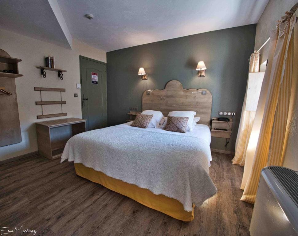 Superior Double or Twin Room room - Image 1