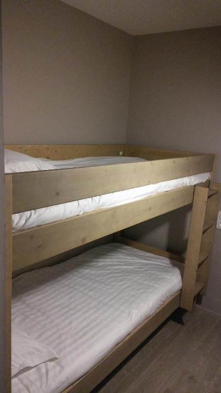 Apartment room - Image 2