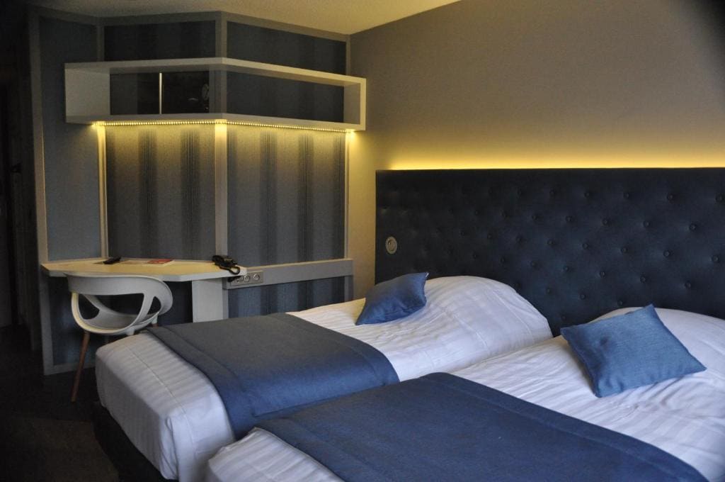 Comfort Twin Room room - Image 2