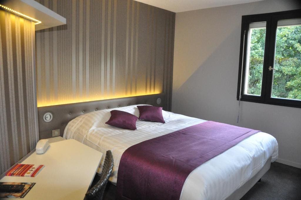 Premium Double Room room - Image 3