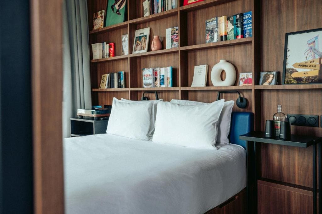 JOST COLLECTION - Deluxe Room room - Image 2
