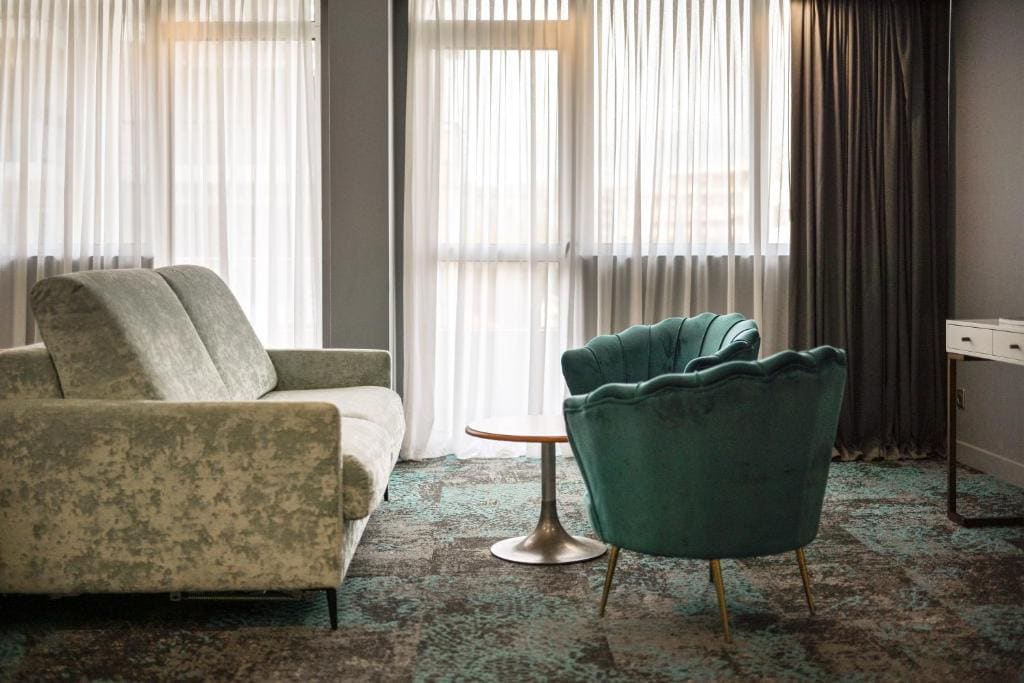Family Suite with Balcony room - Image 3
