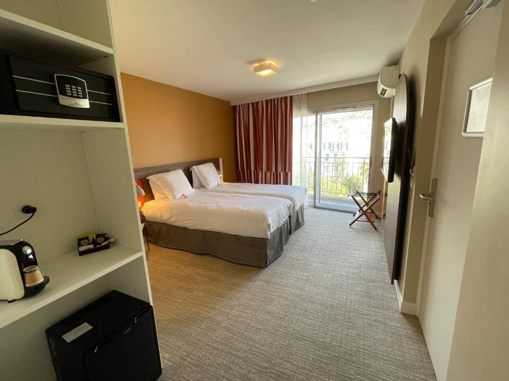 Comfort Twin Room room - Image 2
