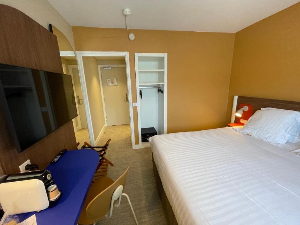 Standard Double Room room - Image 2