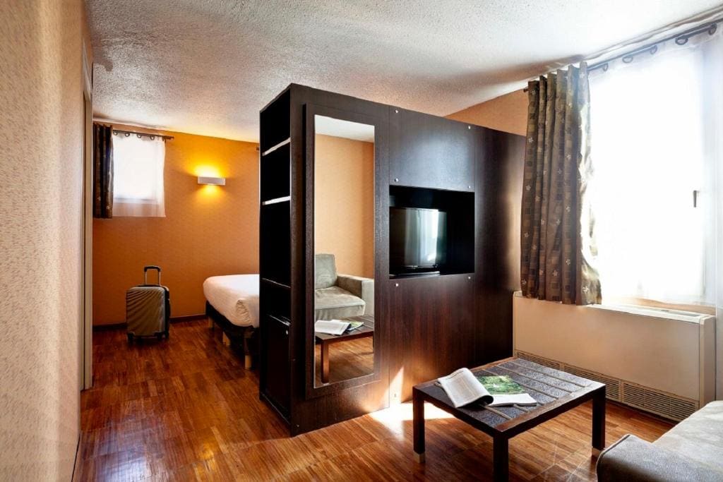 1 Double Bed 1 Sofa Bed For 1 Child Or 1 Adult- Superior Room room - Image 2