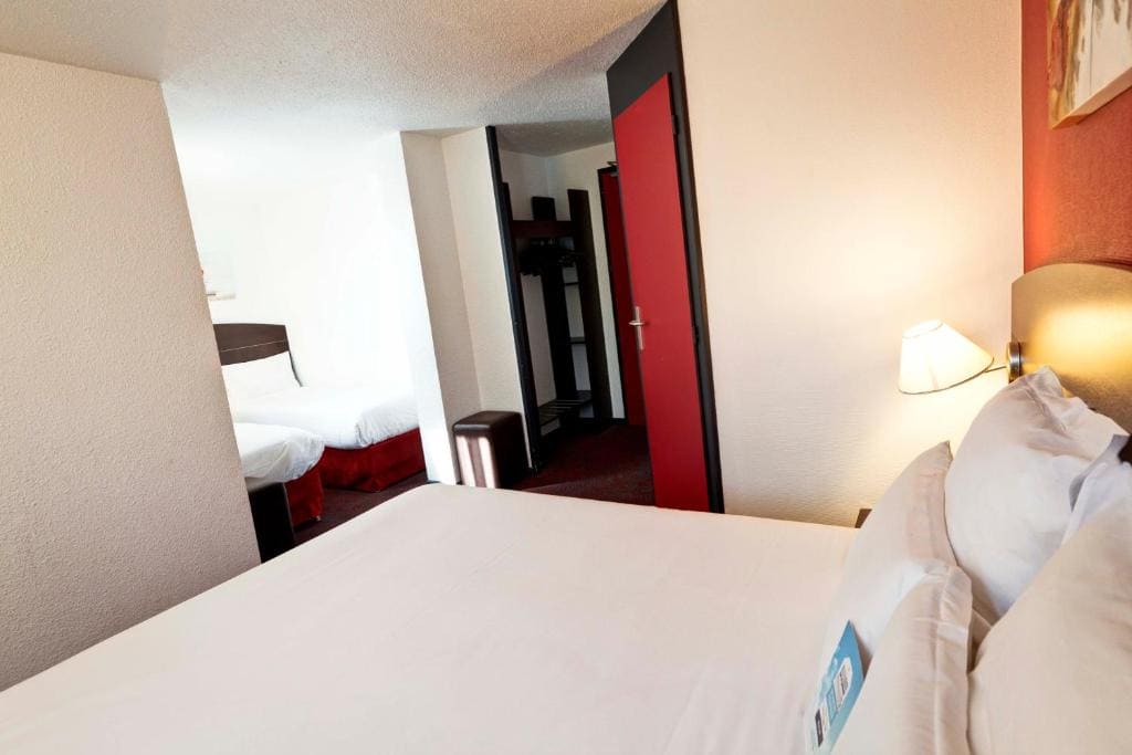 Standard Room - 4 Single Beds room - Image 2