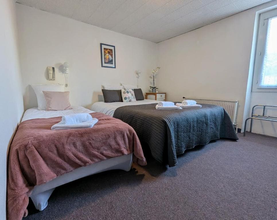 Triple Room with Shared Toilet room - Image 3