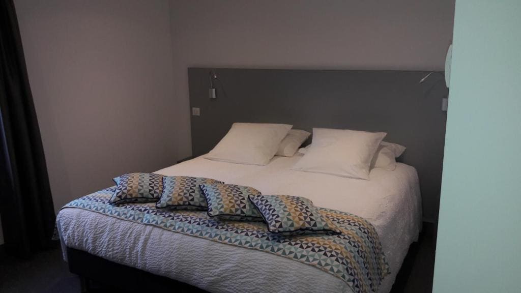 Double or Twin Room room - Image 3