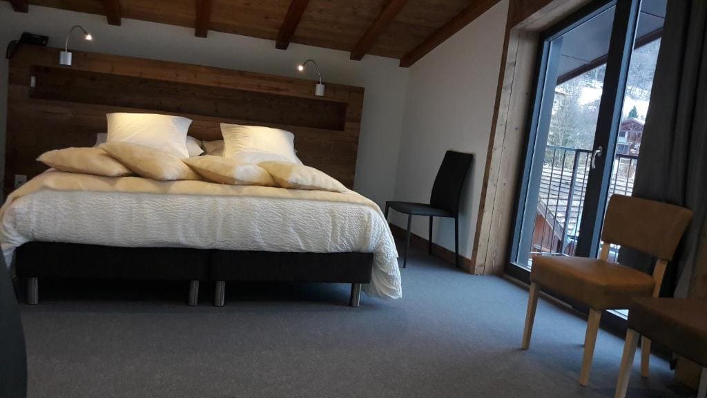 Superior Double or Twin Room room - Image 1