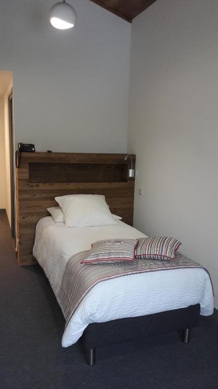 Standard Single Room room - Image 1