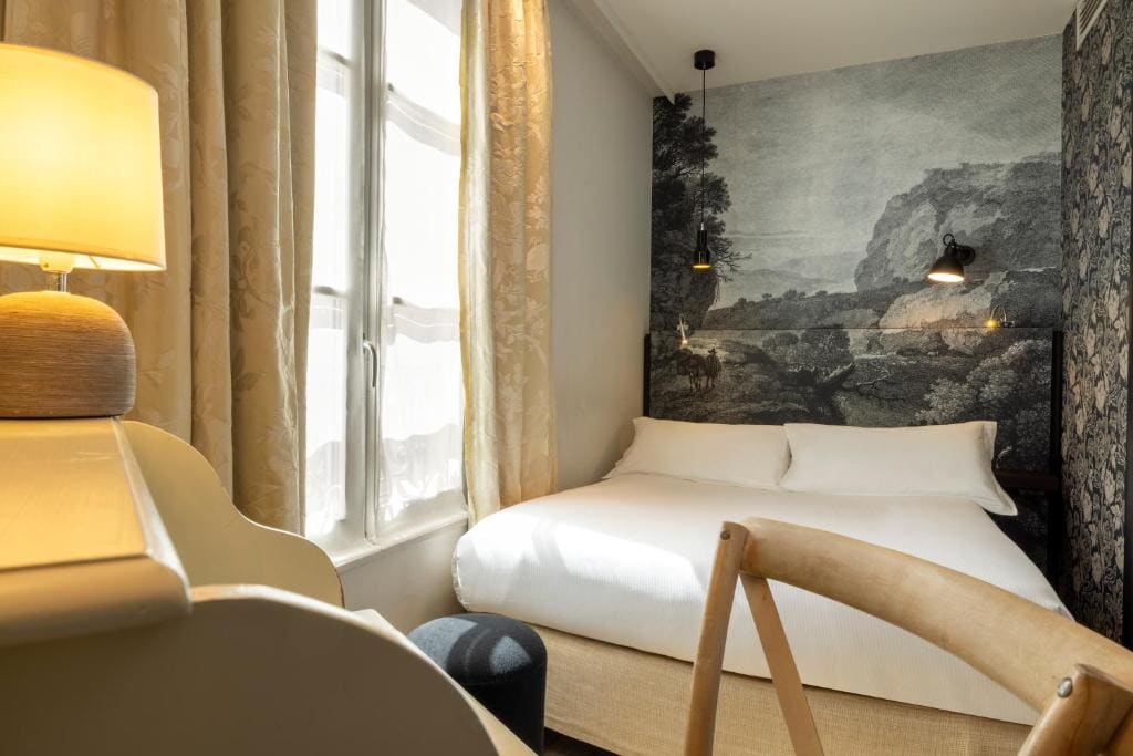 Superior Double or Twin Room room - Image 3