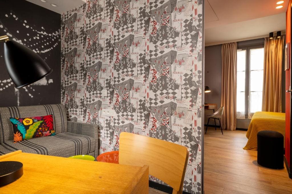 Suite room - Image 1