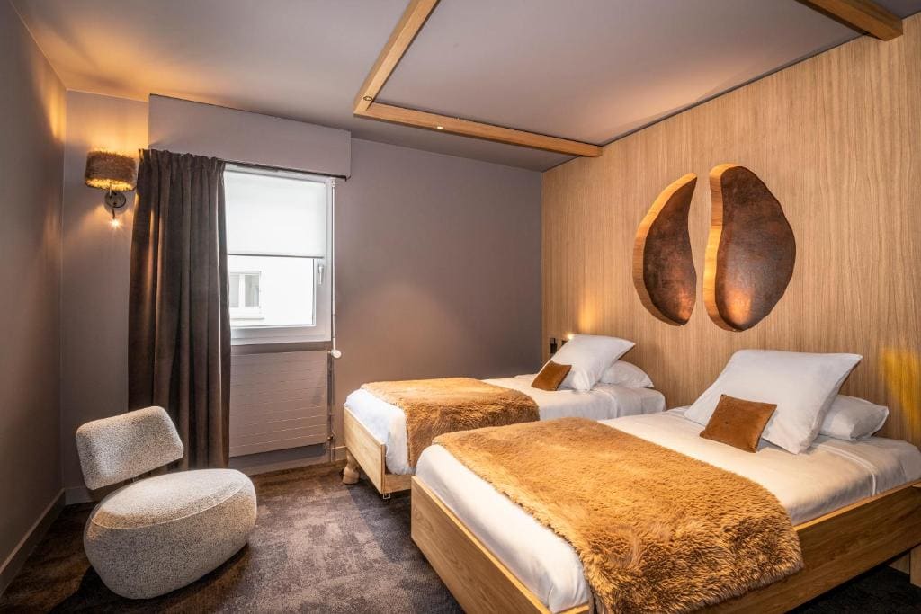 Twin Room with Shower room - Image 1