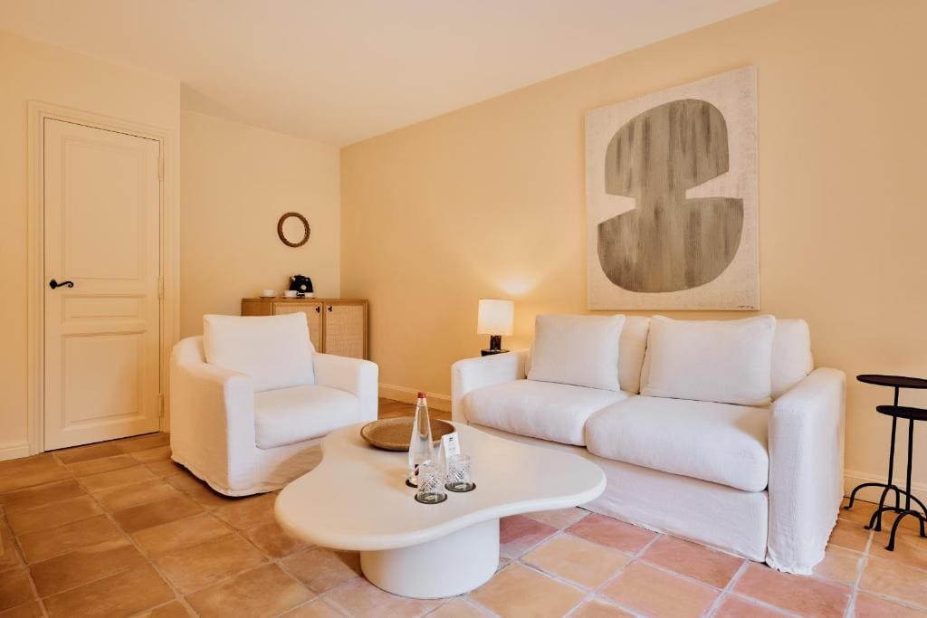 Suite room - Image 1