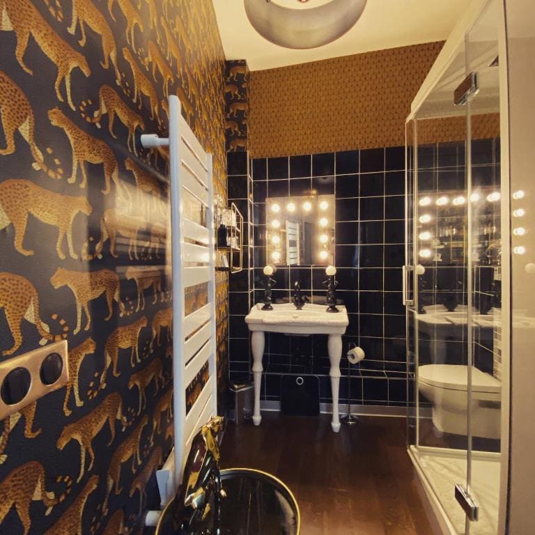 Deluxe Room room - Image 2