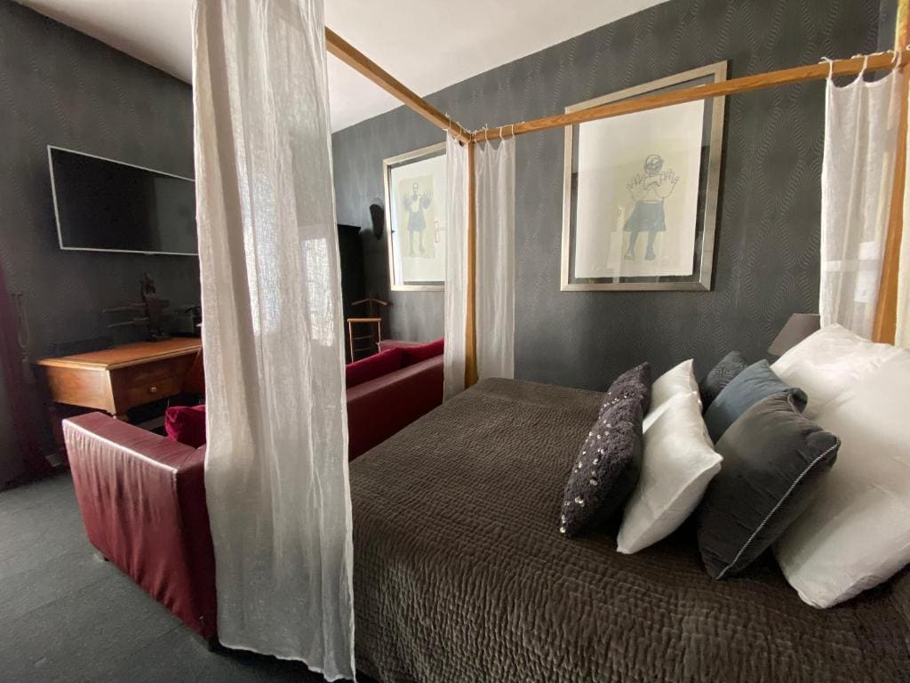 Deluxe Room room - Image 3