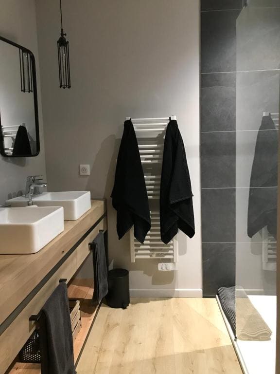 Double Room with Private Bathroom room - Image 3