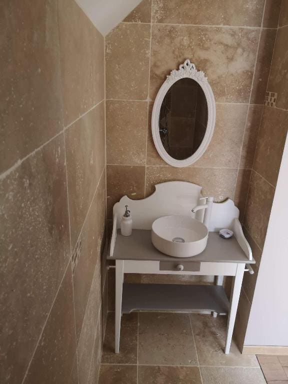 Double Room with Private Bathroom room - Image 1