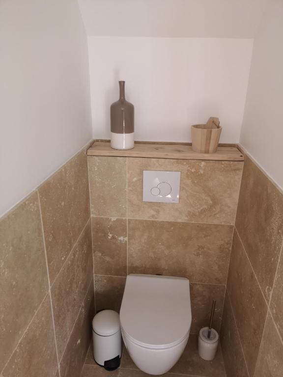 Double Room with Private Bathroom room - Image 3