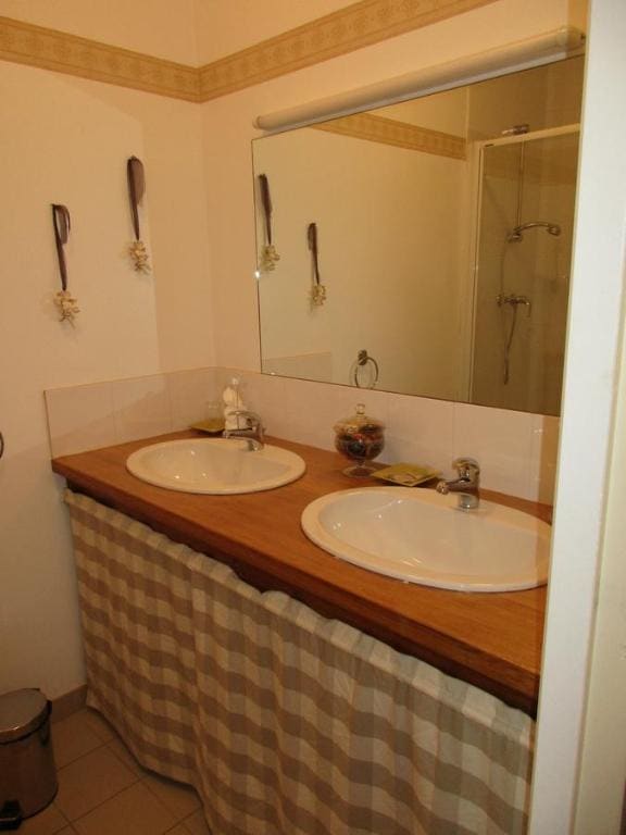 Twin Room with Garden View room - Image 2