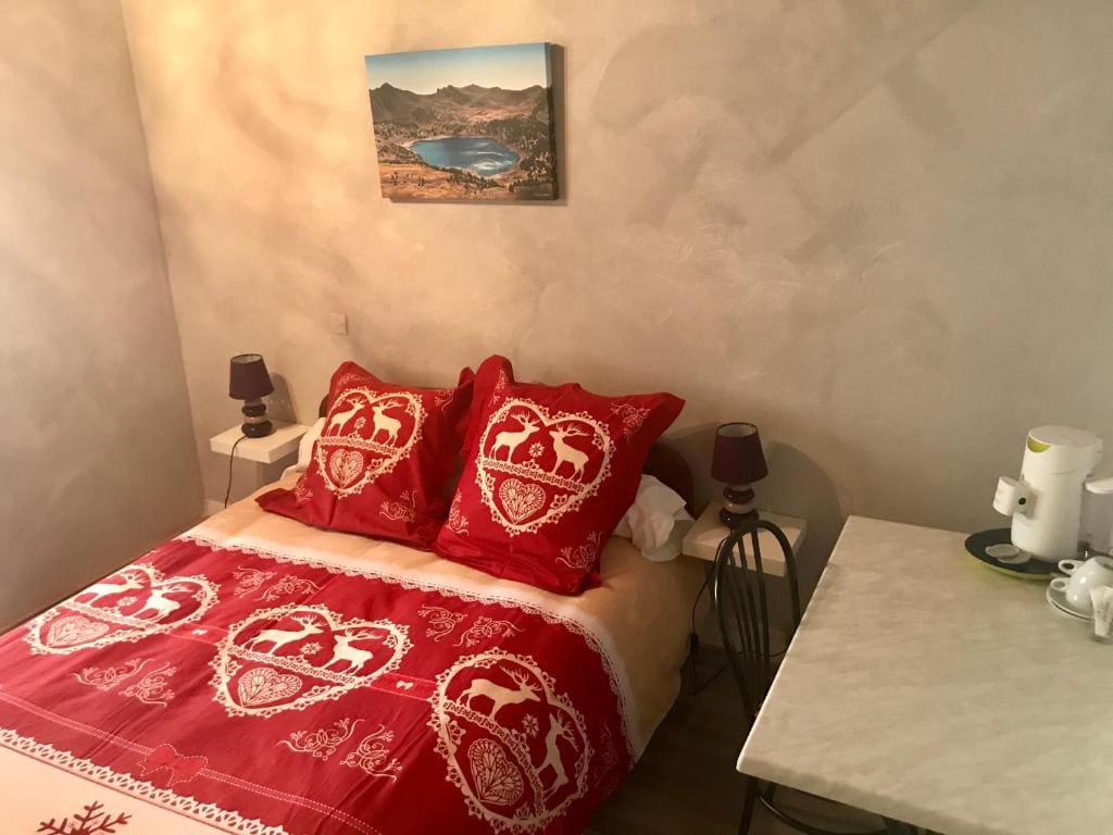 Standard Double Room room - Image 2