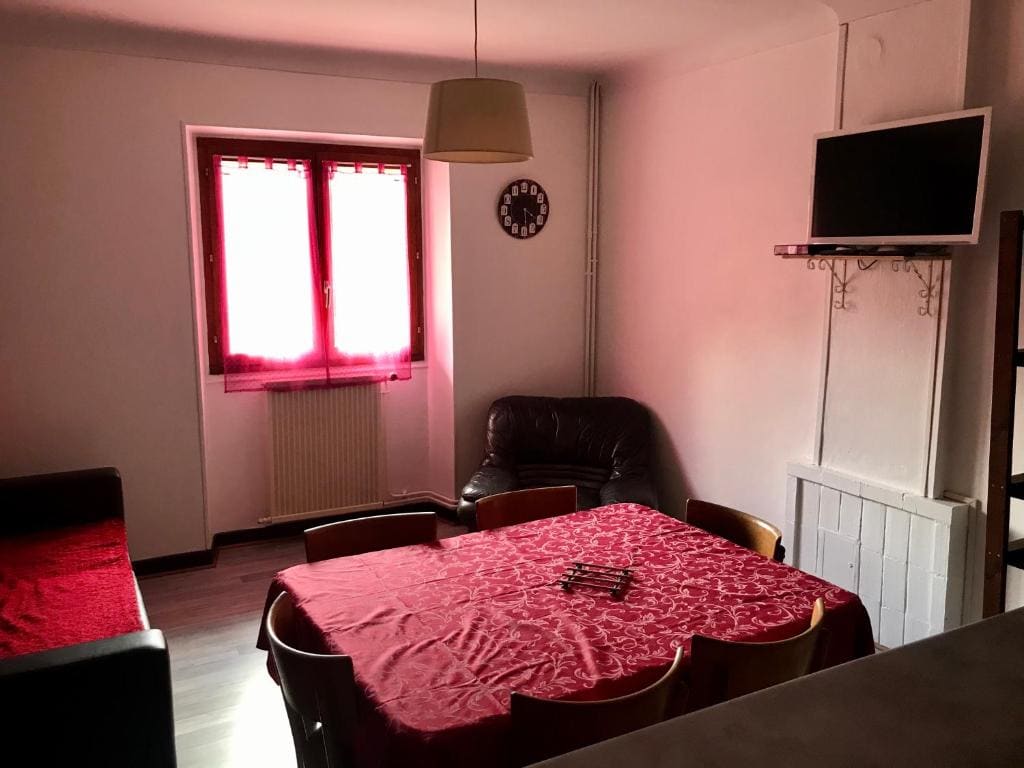 Two-Bedroom Apartment room - Image 1