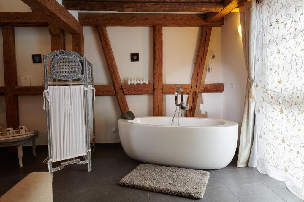 One-Bedroom Suite room - Image 1
