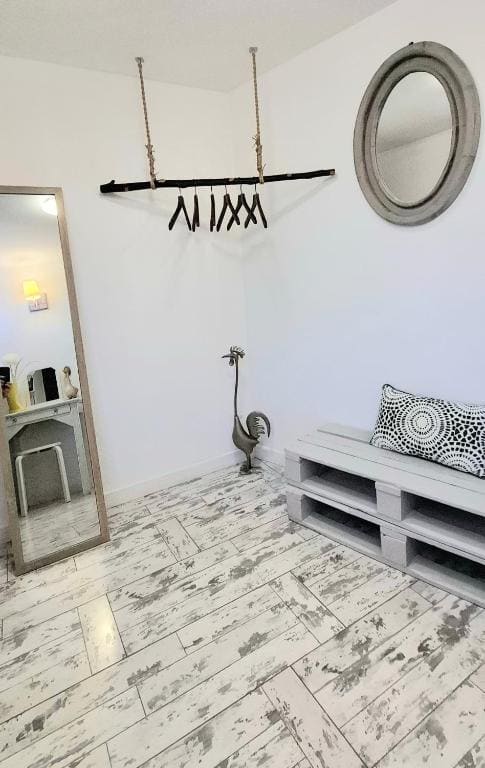 Queen Room with Pool View room - Image 1