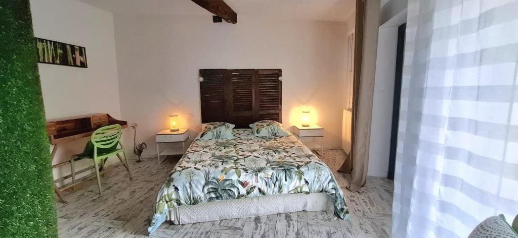 Queen Room with Pool View room - Image 3