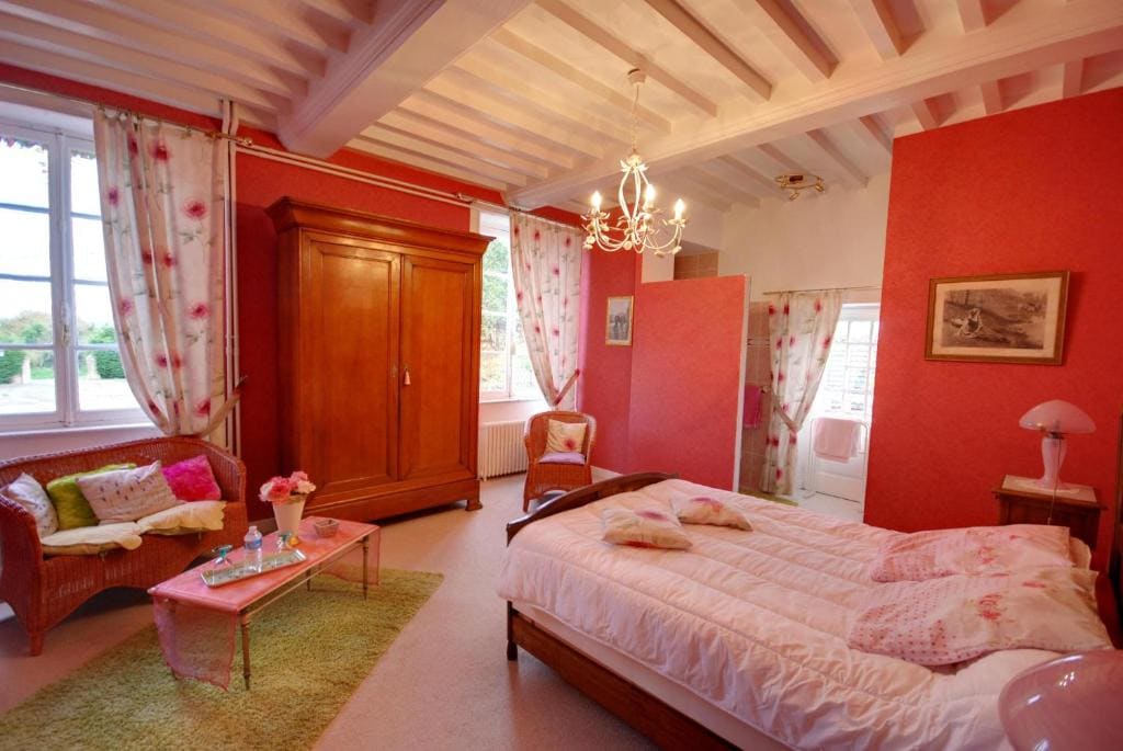 Double Room with Private External Bathroom room - Image 2