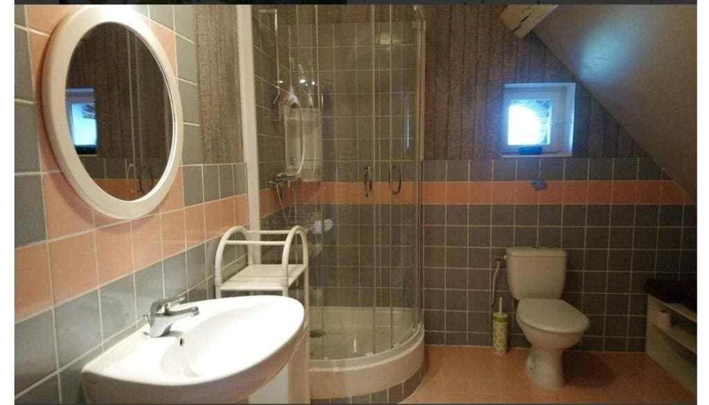 Double Room with Private Bathroom room - Image 1