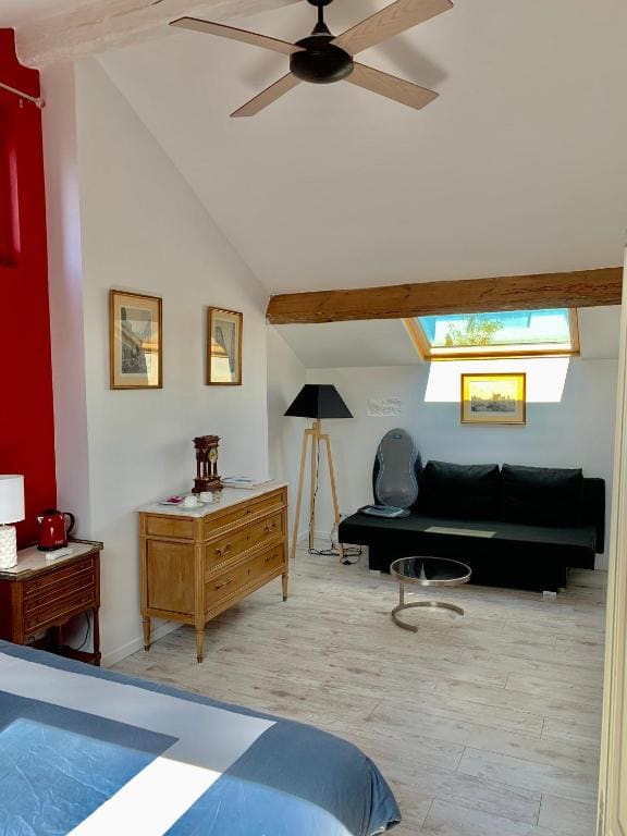 Double Room with Private Bathroom room - Image 2