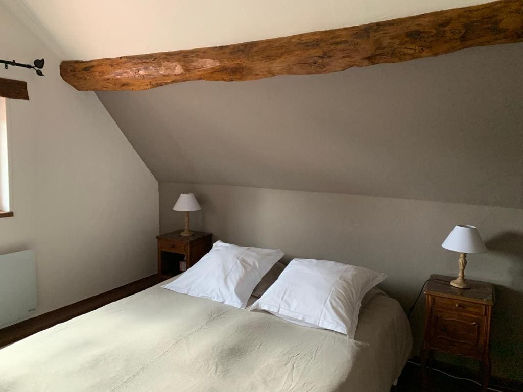Small Double Room room - Image 2