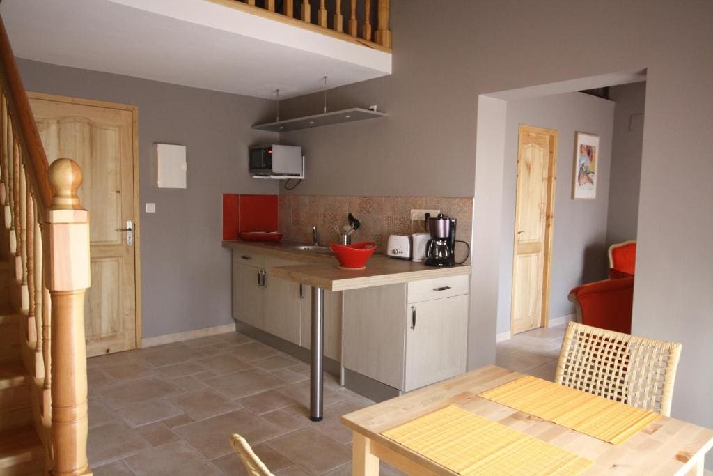 One-Bedroom Apartment with Terrace room - Image 3