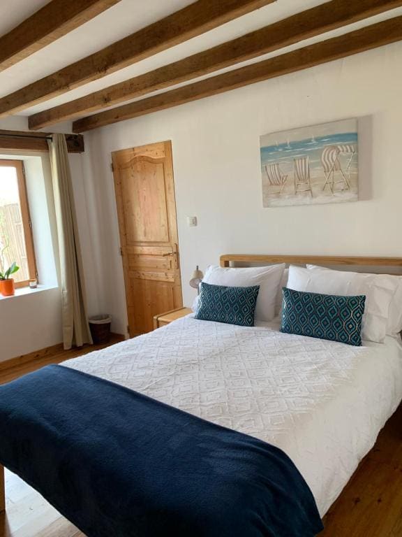 Double Room with Private Bathroom room - Image 3