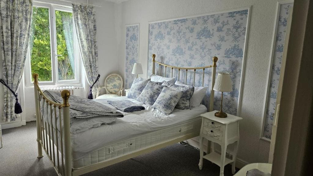 Triple Room with Private External Bathroom room - Image 2