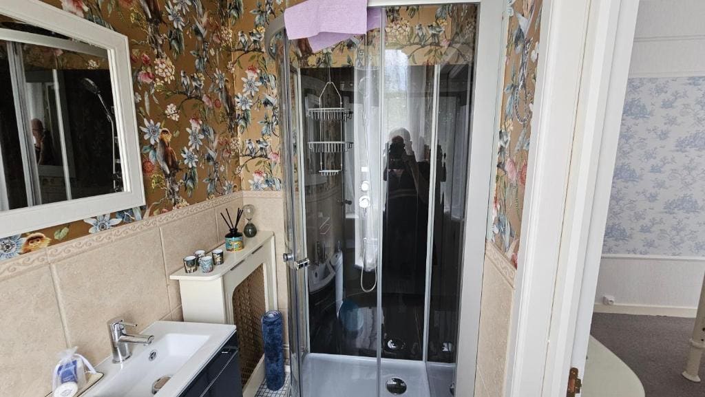 Triple Room with Private External Bathroom room - Image 3