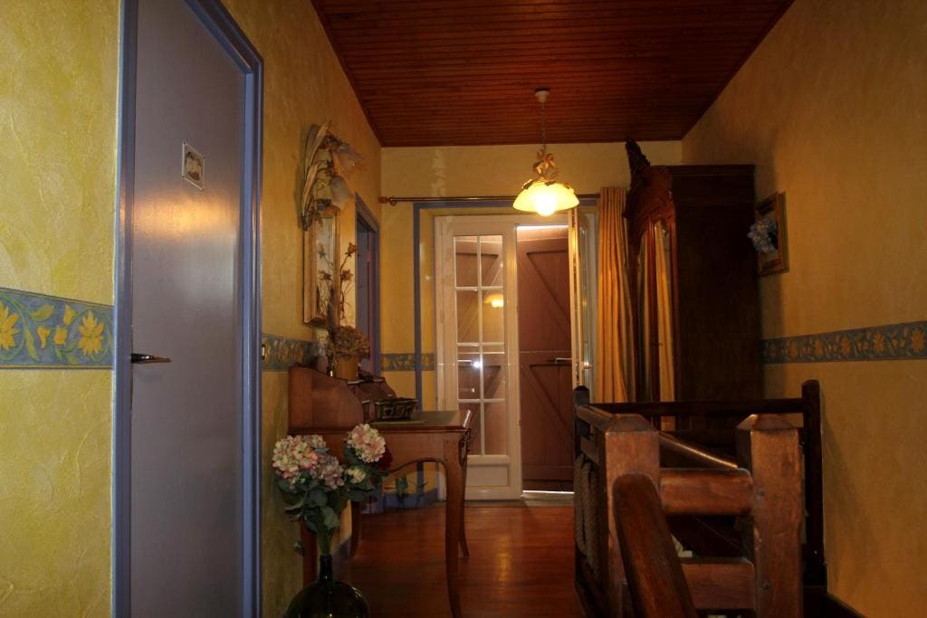 Double Room with Garden View room - Image 3